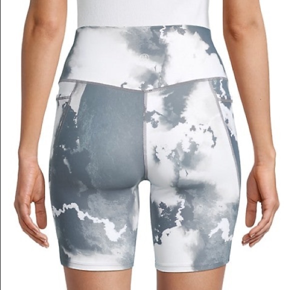-`♡´- Free! Sage Collective Cloud-Print Everyday Shorts Size XS - Picture 11 of 11